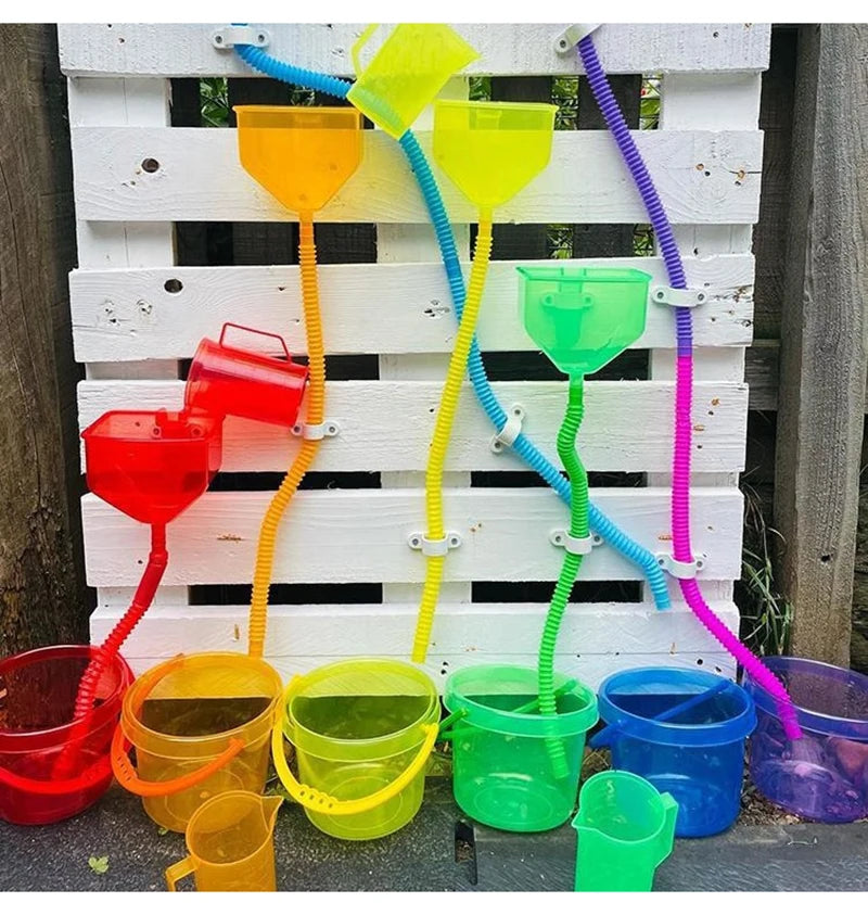 Kit de jeu sensoriel Montessori sable et eau – Jouet d'apprentissage STEM ouvert avec gobelets doseurs arc-en-ciel, entonnoirs, pelles, pinces et tuyaux, jouet d'activité créative en extérieur pour enfants