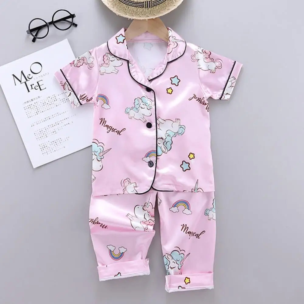 Conjunto de Pijama de Verano para Niñas – Conjunto de Pijama de Satén de Unicornio de Dibujos Animados de 2 Piezas | Ropa de Dormir Suave para Niños Pequeños con Aire Acondicionado