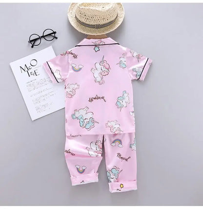 Conjunto de Pijama de Verano para Niñas – Conjunto de Pijama de Satén de Unicornio de Dibujos Animados de 2 Piezas | Ropa de Dormir Suave para Niños Pequeños con Aire Acondicionado