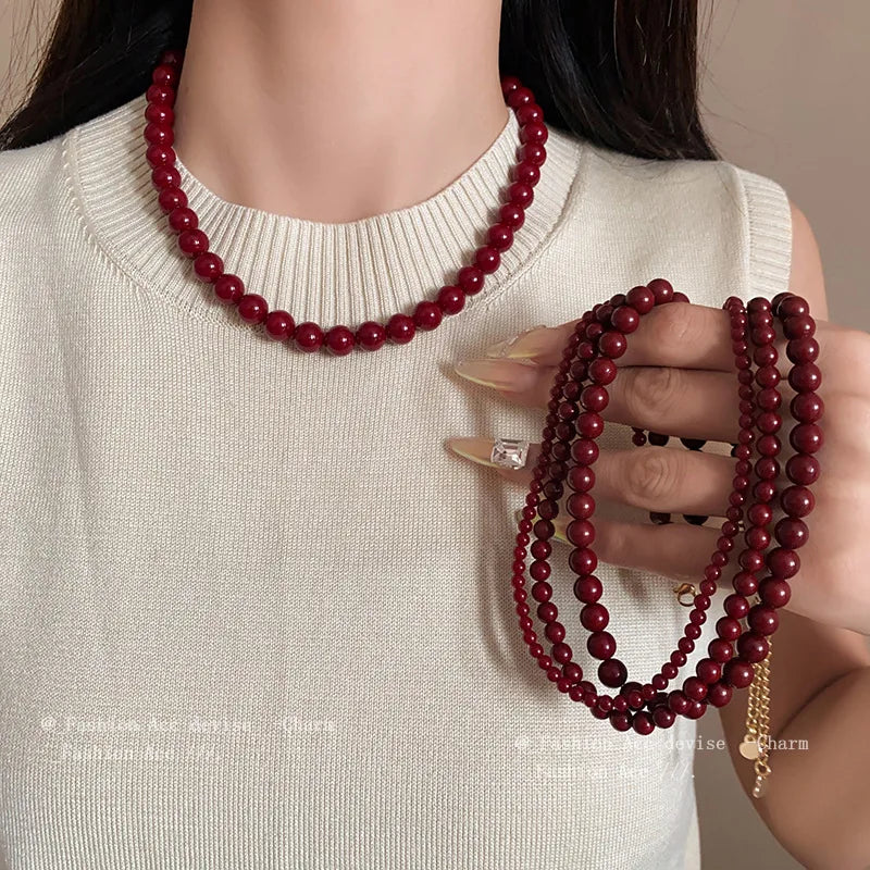 Red Round Glass Bead Necklace – Retro Collarbone Chain for Women, Vintage-Inspired Fashion Jewelry & Everyday Accessories