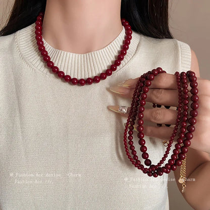 Red Round Glass Bead Necklace – Retro Collarbone Chain for Women, Vintage-Inspired Fashion Jewelry & Everyday Accessories