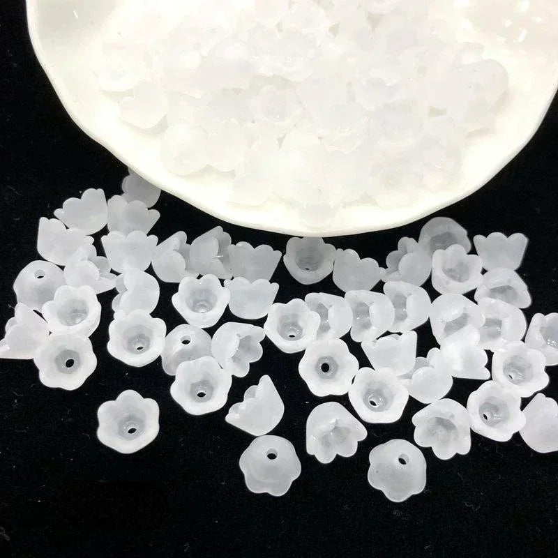 50 à 200 perles de fleurs en acrylique transparent – Perles tulipe et muguet pour la fabrication de bijoux, bracelets, colliers et projets d'artisanat