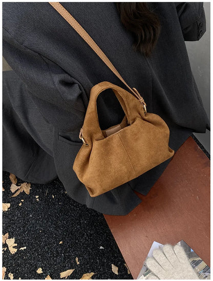 Sac à main bouffant français – Sac à bandoulière givré tendance avec fermoir magnétique, sac à main rétro en forme de nuage, sac à main tendance de style boîte à déjeuner pour femmes pour une utilisation décontractée et quotidienne