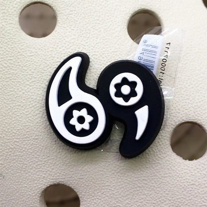 1PC Black & White PVC Shoe Charms – Skull, Ghost & Taichi Shoe Decorations, Shoe Buckle Accessories for Customization & Gifts