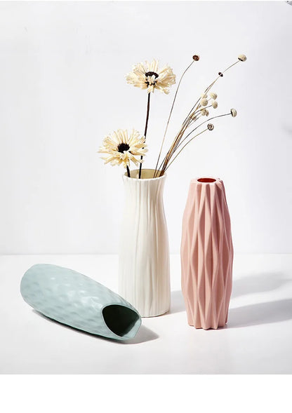 Nordic Modern Plastic Flower Vase – Minimalist Decorative Vase for Fresh Flowers & Home Décor