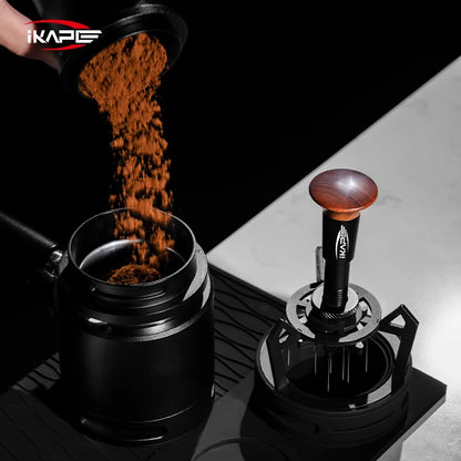 IKAPE V3 Herramienta WDT para Espresso – Agitador de café giratorio con embudo dosificador y soporte, Herramienta de distribución de espresso para baristas, Posos de café y accesorios para cafetería casera