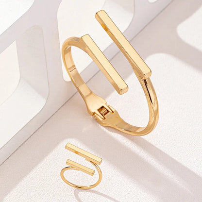 2Pcs Women’s Fashion Geometric Open Bracelet Ring Set Simple Design Trend Holiday Party Gift