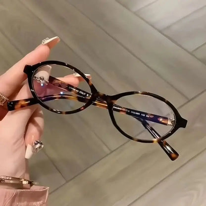 Y2K Retro Oval Glasses for Women – Sweet & Cool Vintage Eyewear with Anti-Blue-Light Lenses for Reading & Computer Use