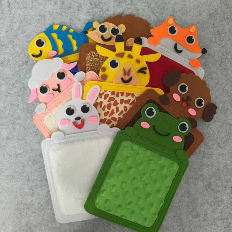 Ensemble de tapis sensoriels en feutre – Tapis d'apprentissage texturés avec animaux de dessin animé pour la maternelle et le développement sensoriel
