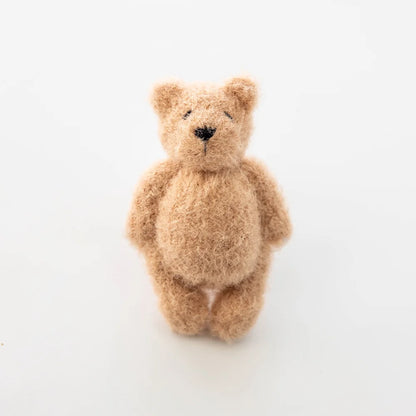 Accessoire Photo Ours en Peluche Tricoté Fait Main – Adorable Poupée Animal en Mohair au Crochet pour Séances Photo de Nouveaux-Nés & Stylisme Studio
