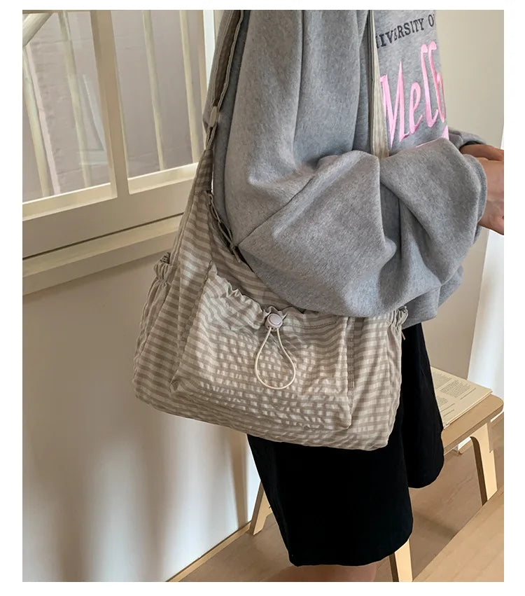 Bolso de hombro de nailon estilo coreano – Bolso tote sencillo a cuadros con cremallera y diseño de nube plisada con cordón ajustable, bandolera de moda para mujer, bolso de mano casual para el día a día