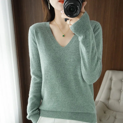 Women's Cashmere-Style V-Neck Sweater – Long-Sleeve Knitted Pullover with Lace Neck & Hollow-Out Detail, Casual Autumn & Winter Top