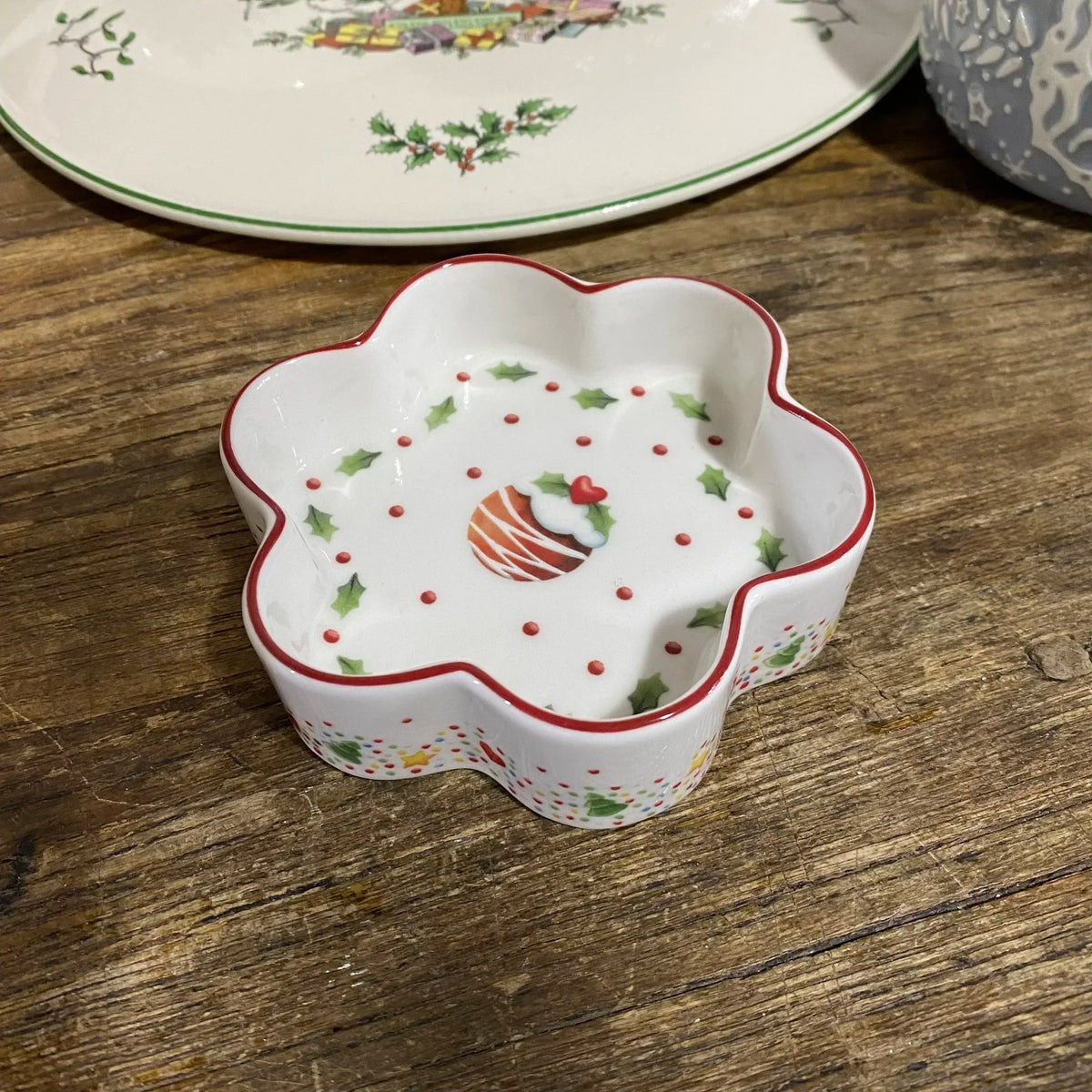 VB Cutlery Christmas Series Dining Collection – Decorative Plates, Deep Soup Bowls, Sugar Pots & Storage Containers