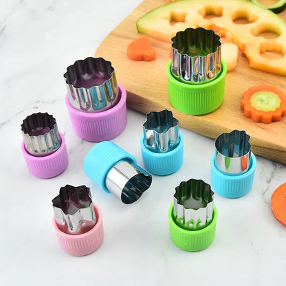3PCS Star & Heart Shape Vegetable Cutters – Stainless Steel Fruit & Vegetable Cookie Cutters with Plastic Handles, Portable Kitchen Cutting Tools