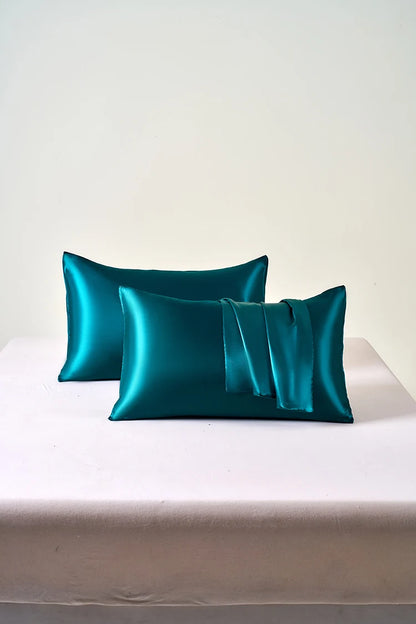 Satin Pillowcase Set of 2 – Soft Cooling Pillow Covers for Hair & Skin