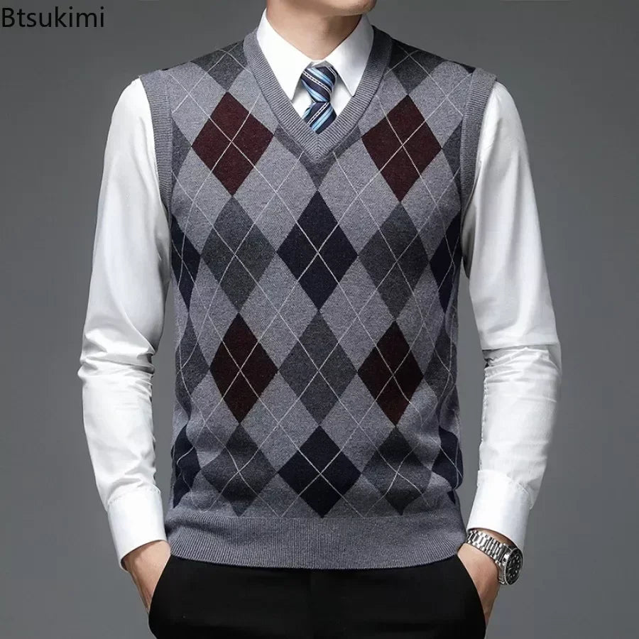 2026 Men’s Casual Knitted Sweater Vest – V-Neck Jacquard Plaid Sleeveless Pullover Top for Business, Office & Everyday Wear
