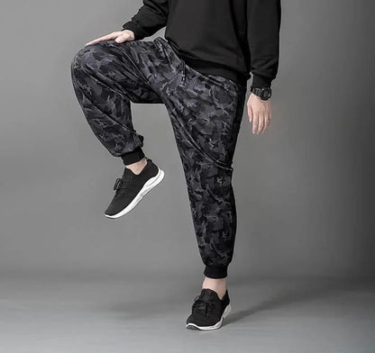 Men's Summer Camouflage Workwear Pants – Lightweight Loose-Fit Elastic Waist Trousers with Straight Legs, Casual Utility Nine-Pocket Polyester Pants