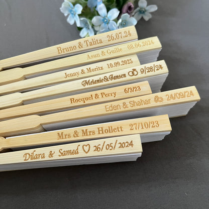 20/50/80 abanicos de papel plegables blancos grabados personalizados – Elegantes recuerdos de boda con bolsa de regalo de organza | Suministros portátiles para eventos