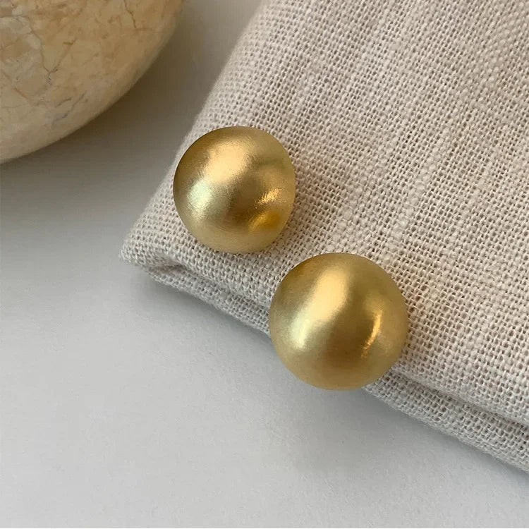 Women’s Charm Exaggerated Round Matte Stud Earrings Korean Fashion Party Temperament Jewelry