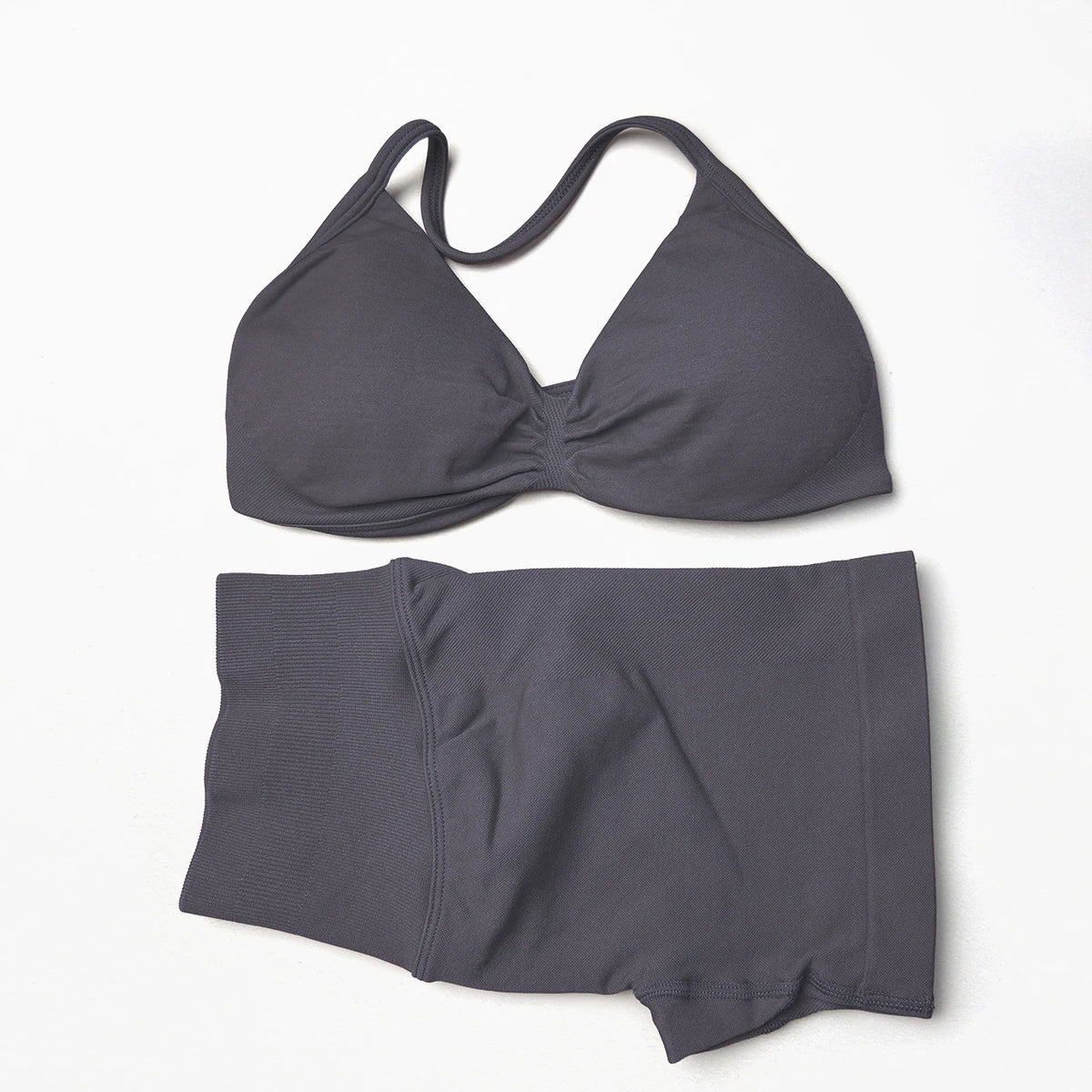 Seamless 2-Piece Yoga Sports Set – Strappy Halter Crop Top with Removable Pads & Quick-Dry Backless Shorts for Gym and Fitness