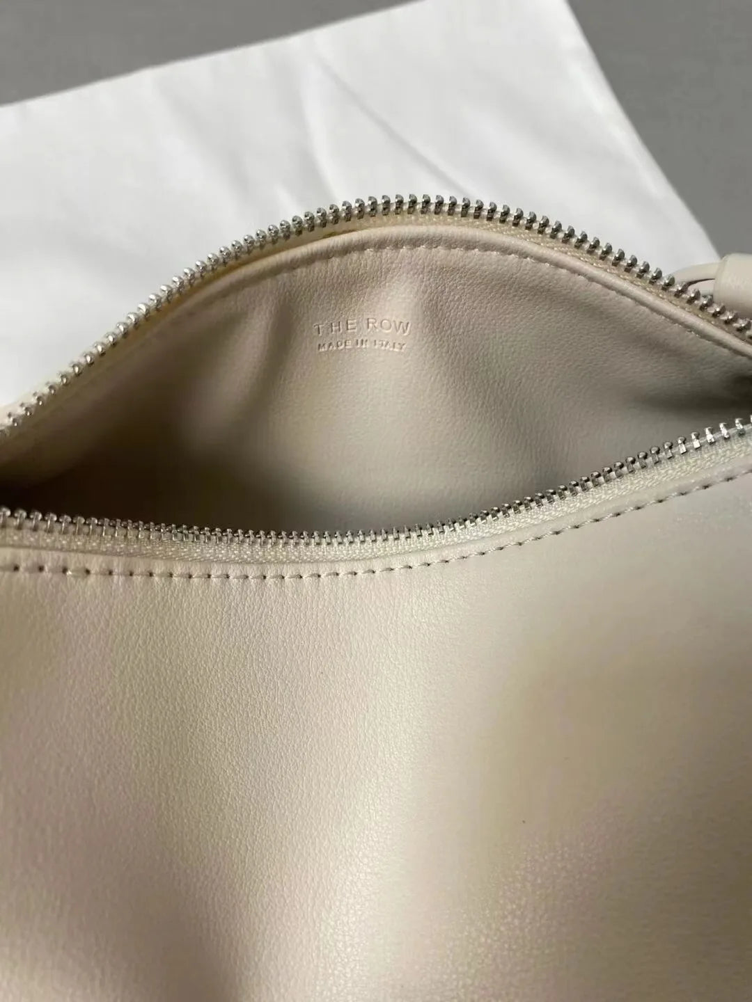 Bolso bandolera retro de cuero dividido de los 90 para mujer – Mini bolso de hombro de lujo 2026, bolso de moda de gamuza de piel de vaca suave con correa de un solo hombro para estilo casual y vintage