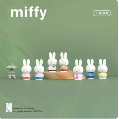 Caja Ciega Original de la Serie Miffy Estilo Antiguo – Minifiguras Lindas de Grano, Adornos Colgantes de Personajes de Anime, Juguetes y Regalos Coleccionables para Festivales