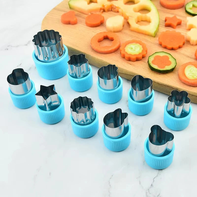 3PCS Star & Heart Shape Vegetable Cutters – Stainless Steel Fruit & Vegetable Cookie Cutters with Plastic Handles, Portable Kitchen Cutting Tools