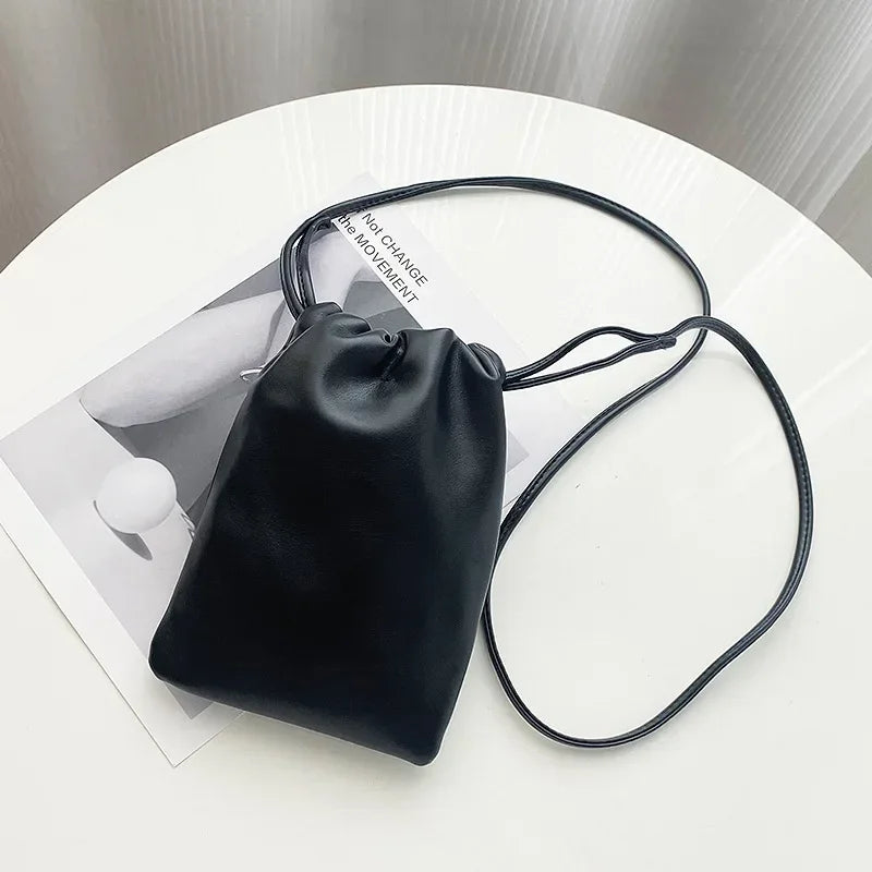 Sac à main en cuir PU pour femmes – Sac à bandoulière et bandoulière grande capacité avec rabat solide, pochette pour téléphone portable