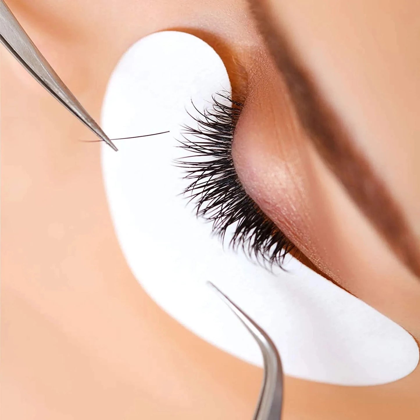 50 PARCHES DE HIDROGEL PARA EXTENSIONES DE PESTAÑAS – Almohadillas para Debajo de los Ojos para Injerto de Pestañas, Aislamiento de Pestañas, Mascarilla Hidratante para Ojos y Tratamiento de Belleza