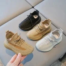 Zuecos de malla ligeros antideslizantes para niños, zapatos casuales para niños y niñas