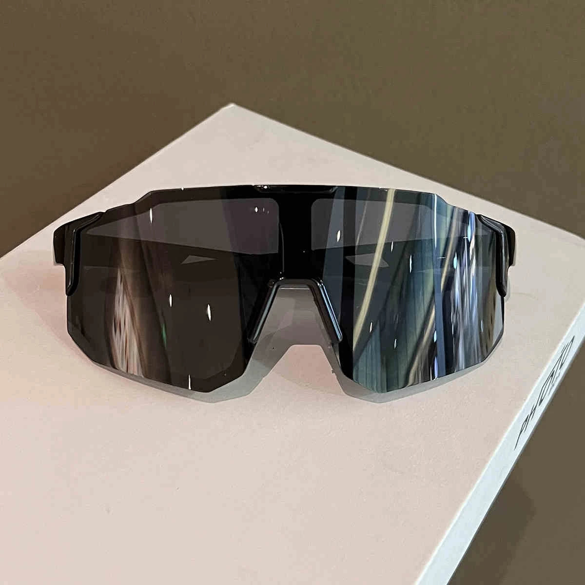 Kids' UV400 Sports Sunglasses – Boys & Girls Cycling & Outdoor Eyewear, Lightweight Summer Sun Shades for Youth
