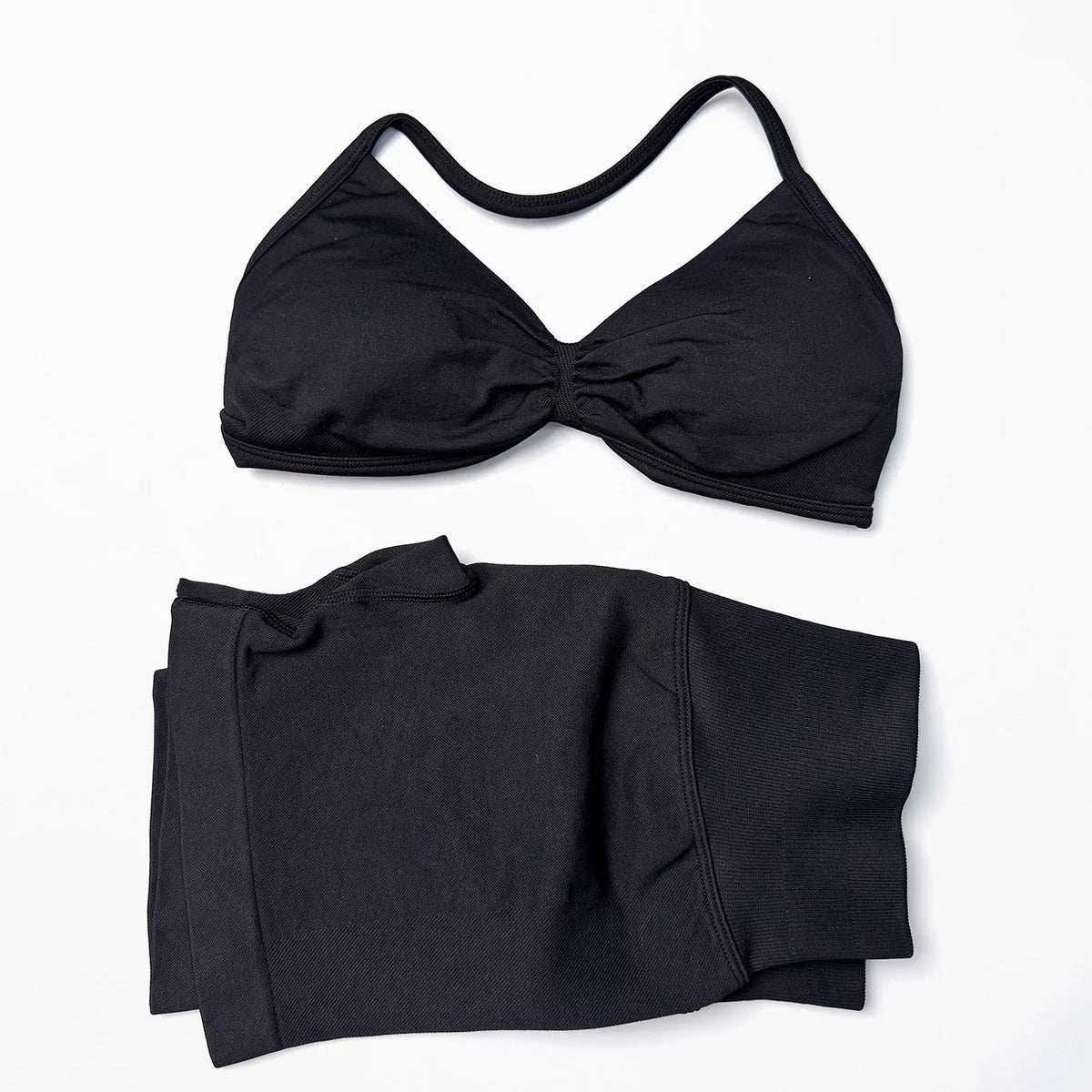 Seamless 2-Piece Yoga Sports Set – Strappy Halter Crop Top with Removable Pads & Quick-Dry Backless Shorts for Gym and Fitness