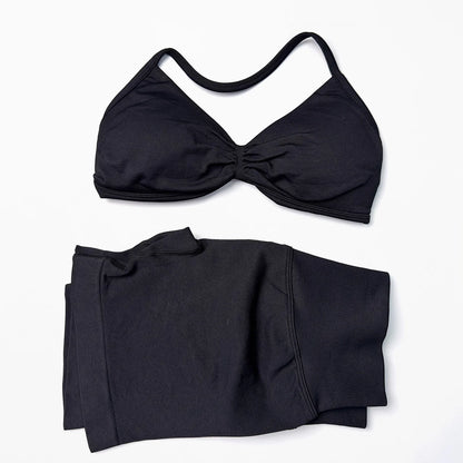 Seamless 2-Piece Yoga Sports Set – Strappy Halter Crop Top with Removable Pads & Quick-Dry Backless Shorts for Gym and Fitness