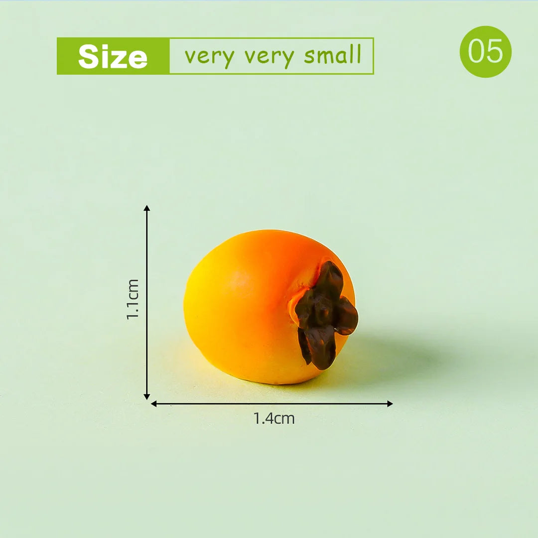 Lot de 10 mini figurines de fruits – Miniatures de fruit du dragon, noix de coco, melon d'eau, orange, pomme, banane et ananas pour la décoration de jardin miniature, les scènes de maison de poupée, les pots de plantes et les loisirs créatifs