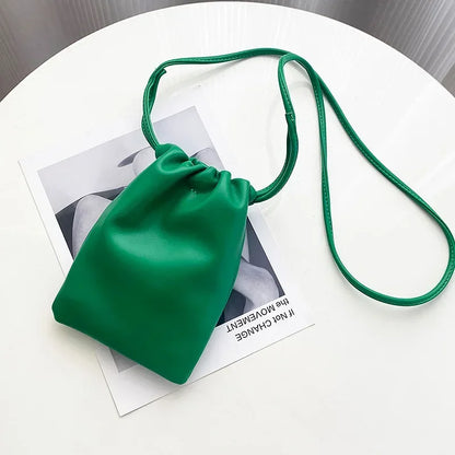 Sac à main en cuir PU pour femmes – Sac à bandoulière et bandoulière grande capacité avec rabat solide, pochette pour téléphone portable