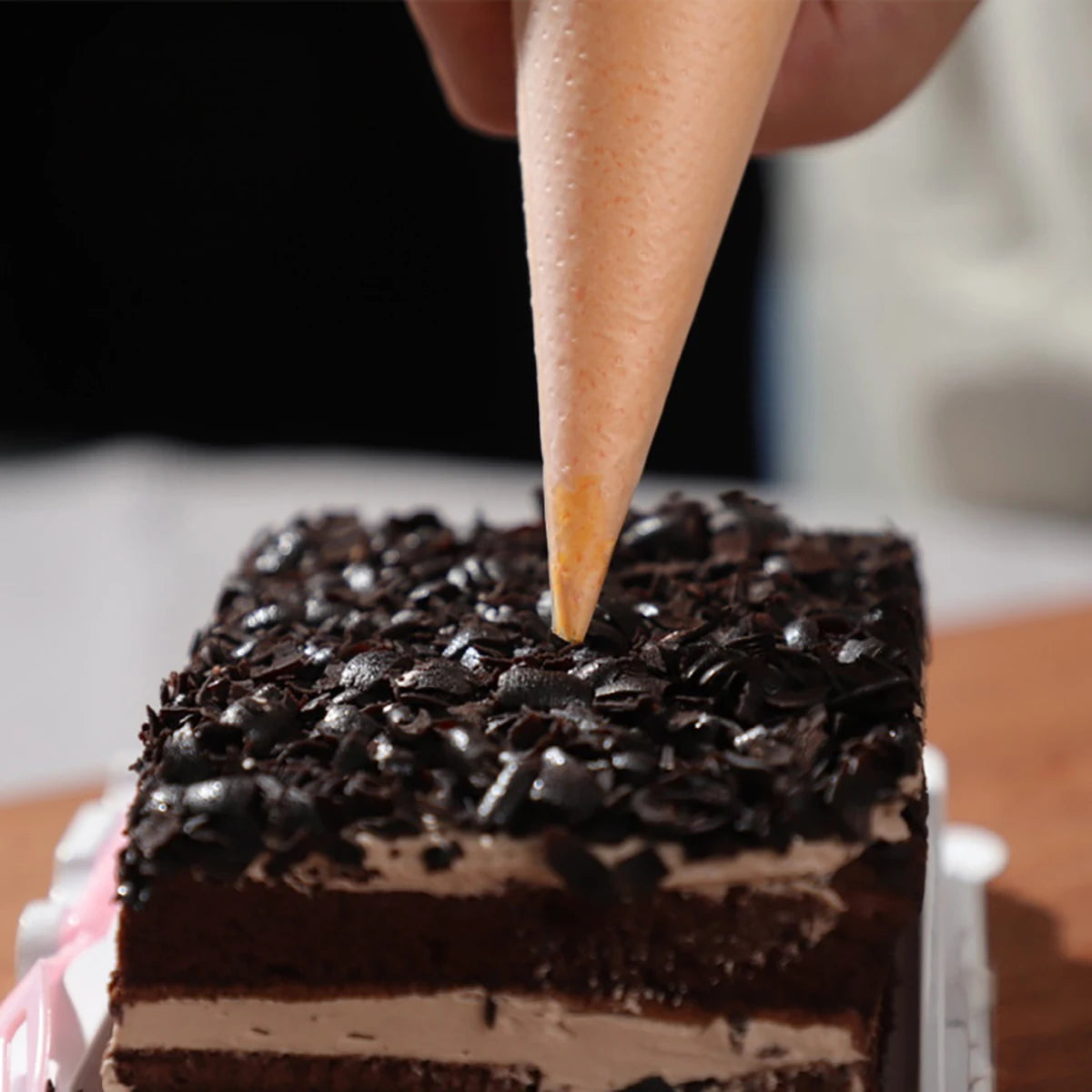 Sacs à Douille Jetables Épais (100 pièces) – Sacs de Glaçage pour la Décoration de Gâteaux, Manches à Crème Pâtissière, Fournitures de Pâtisserie pour Cupcakes, Desserts et Outils de Décoration