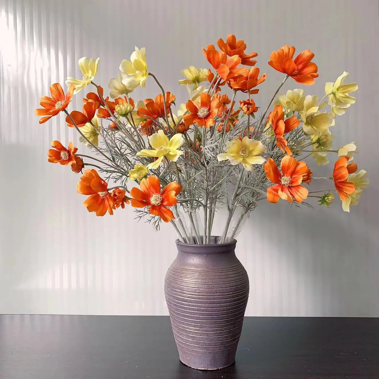 1 Gerbe de 60cm de Fleurs Artificielles Camomille Marguerite – Fausse Fleur en Soie Blanche pour Décoration de Mariage, Décoration de Table, Arrangements de Fête & Bouquets DIY