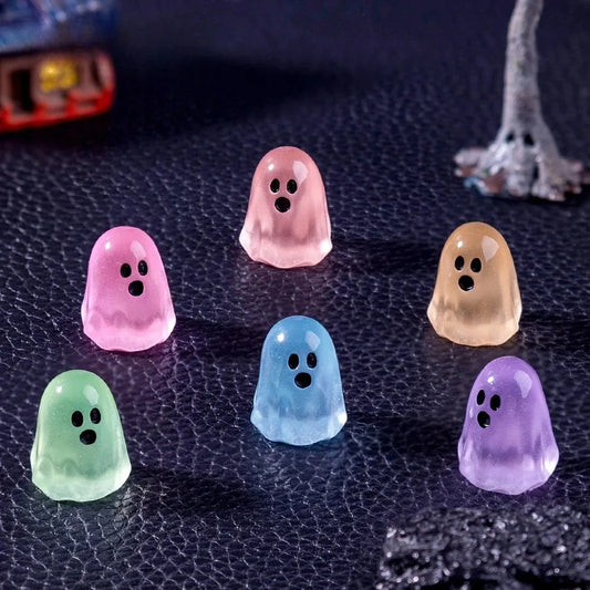 10/20/50pcs Figuras de Fantasmas Luminosos – Decoraciones Mini de Halloween que Brillan en la Oscuridad, Lindas Figuritas de Micro Paisaje para Jardín de Hadas, Decoración de Fiestas y Manualidades Coleccionables