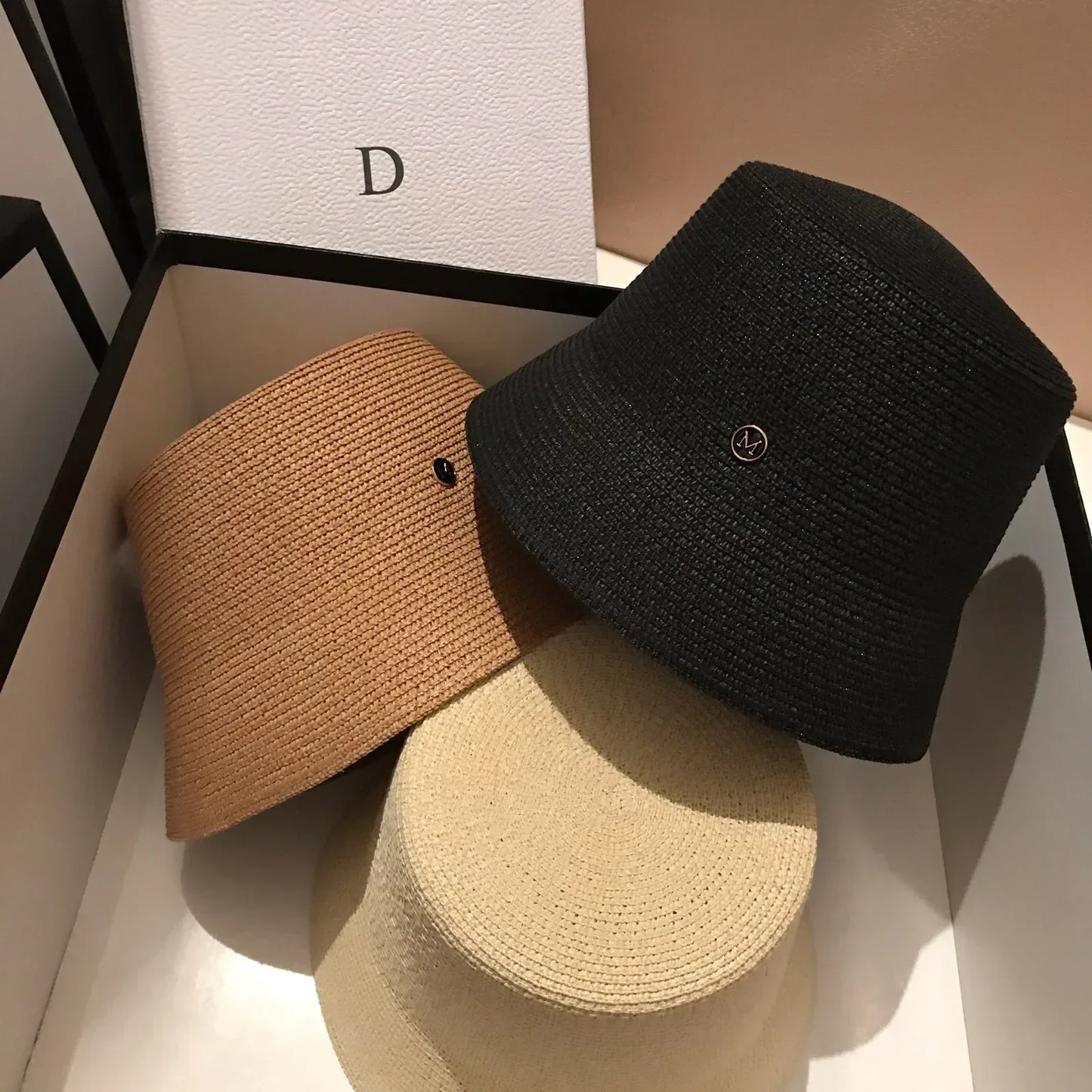 Japanese Designer M Straw Woven Summer Sun Hat for Women Casual Travel Panama Bucket Hat Sunscreen Slim-Face Luxury