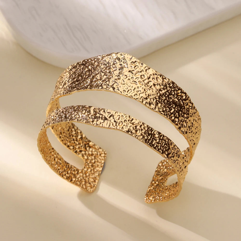 Stainless Steel Open Flower & Leaf Bangle Bracelet – Gold Geometric Cuff Bracelet for Women & Men | Minimalist Fashion Jewelry