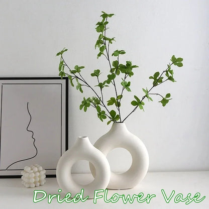 Nordic Donut-Shaped Decorative Vase – Modern Minimalist Plastic Flower Vase for Home & Table Décor