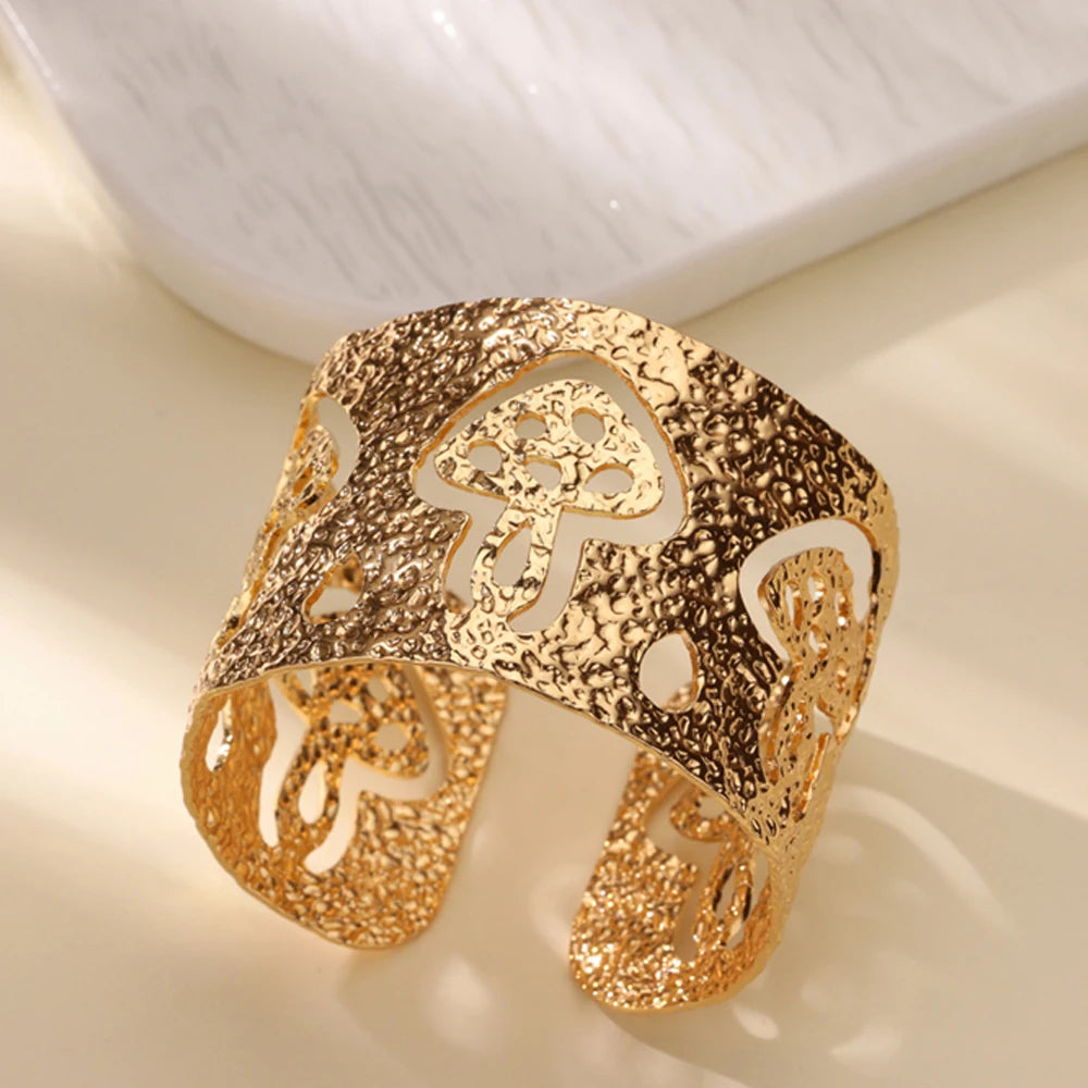 Stainless Steel Open Flower & Leaf Bangle Bracelet – Gold Geometric Cuff Bracelet for Women & Men | Minimalist Fashion Jewelry