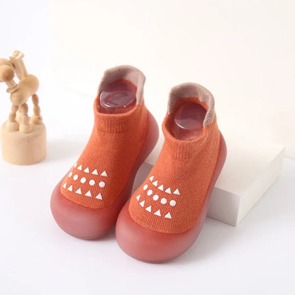 Zapatos y calcetines primeros pasos para bebés – Bonitas zapatillas de dibujos animados para bebés con suela de goma suave para niños y niñas