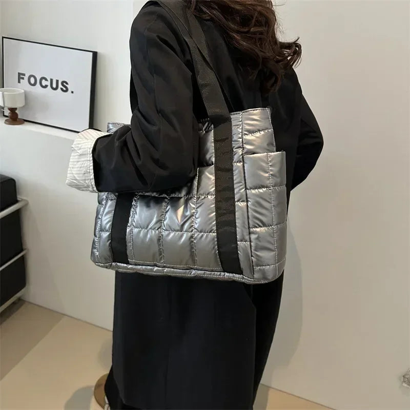 Sac à bandoulière matelassé pour femmes – Grand sac fourre-tout en nylon pour l'hiver 2025, motif en coton chaud, sac à main de voyage décontracté et tendance