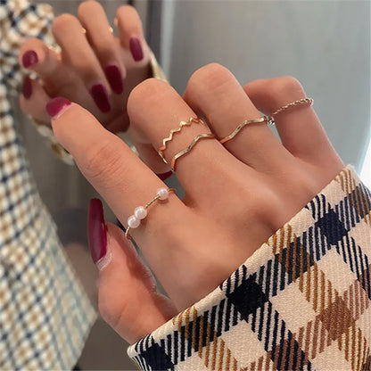 Conjunto de anillos apilables de circonita cúbica plateada para mujer – Luna, flecha, flor y corazón | Joyería de moda para boda y regalo