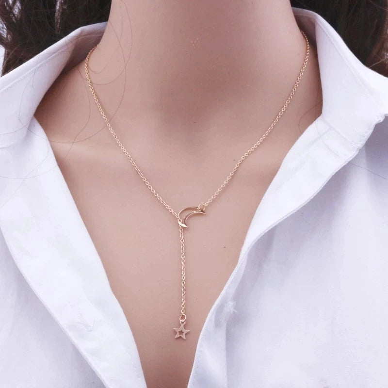 Gargantilla con colgante de luna y estrella dorada – Cadena minimalista de aleación con dije para mujer | Regalo de joyería de moda para fiesta