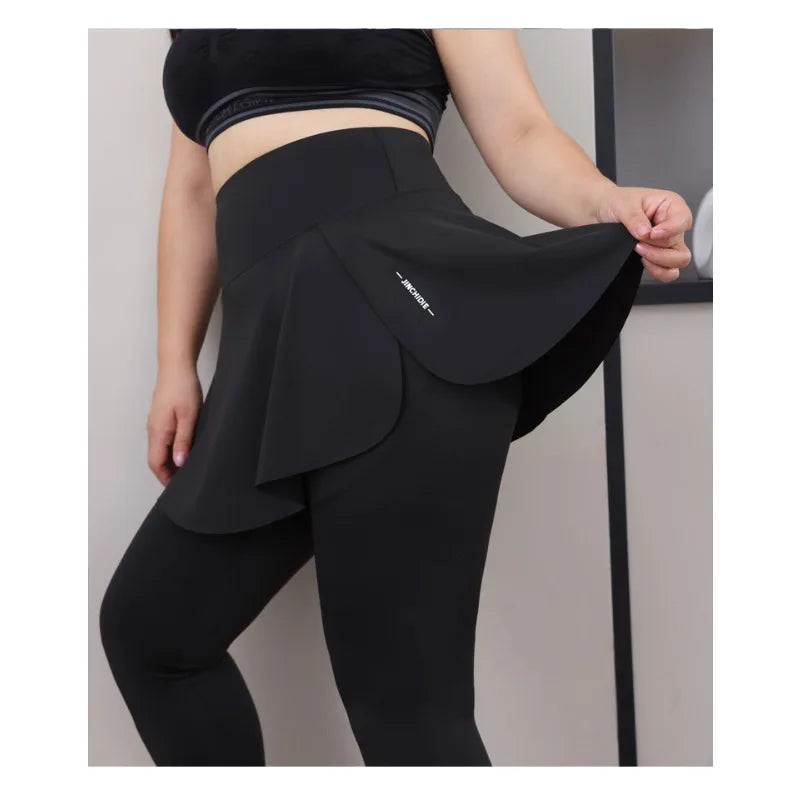 Plus Size Women's 2-in-1 Skirted Leggings – High-Waist Yoga & Training Pants with Pockets, Sharkskin Fabric & Faux Two-Piece Design