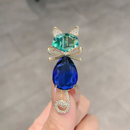 Rhinestone Cat Brooch Pin for Women & Men – Exquisite Cartoon Animal Fashion Jewelry for Party, Casual Clothing & Gift Accessories