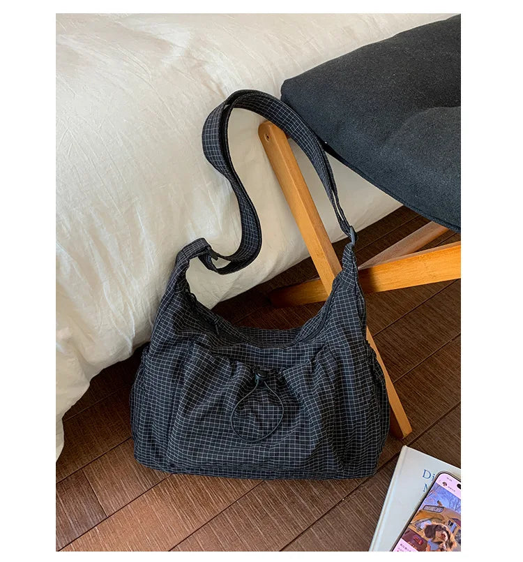 Bolso de hombro de nailon estilo coreano – Bolso tote sencillo a cuadros con cremallera y diseño de nube plisada con cordón ajustable, bandolera de moda para mujer, bolso de mano casual para el día a día