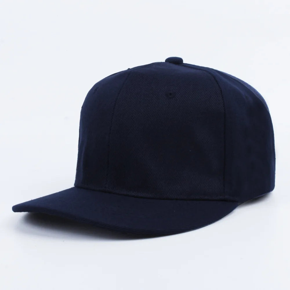 Classic Plain Snapback Baseball Cap – Adjustable Unisex Flat Brim Hat for Casual, Streetwear & Outdoor Wear